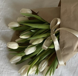 S Tulpenstrauß weiß